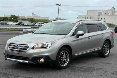 2017 Subaru Outback - Thumbnail