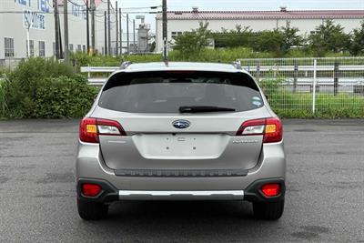 2017 Subaru Outback - Thumbnail