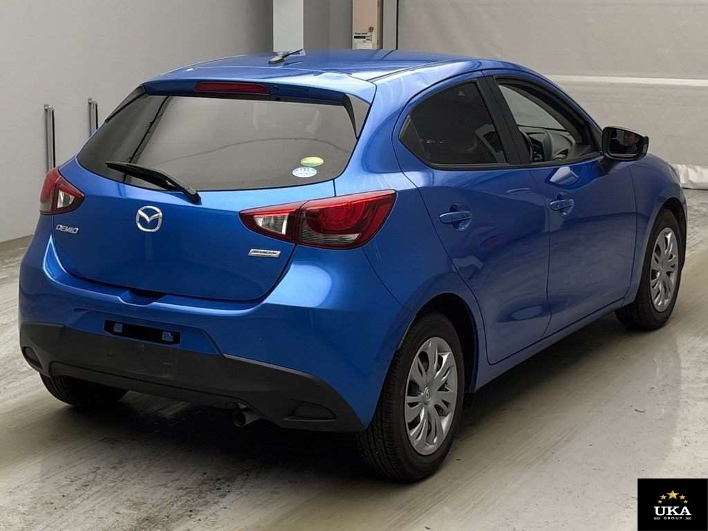 2016 Mazda Demio