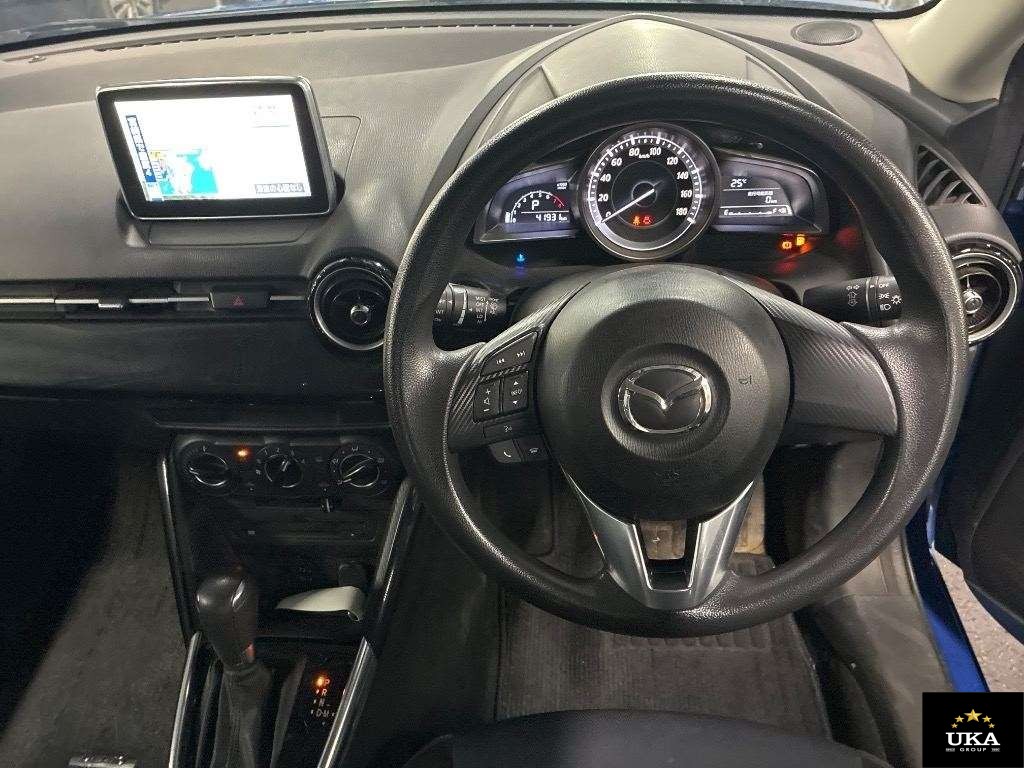 2016 Mazda Demio