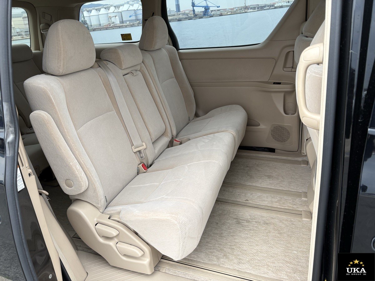 2012 Toyota Vellfire
