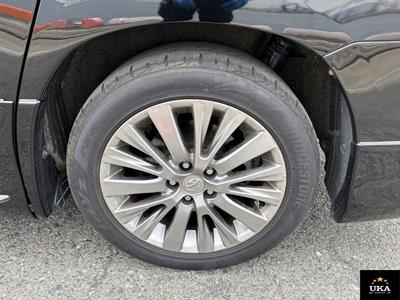 2012 Toyota Vellfire - Thumbnail