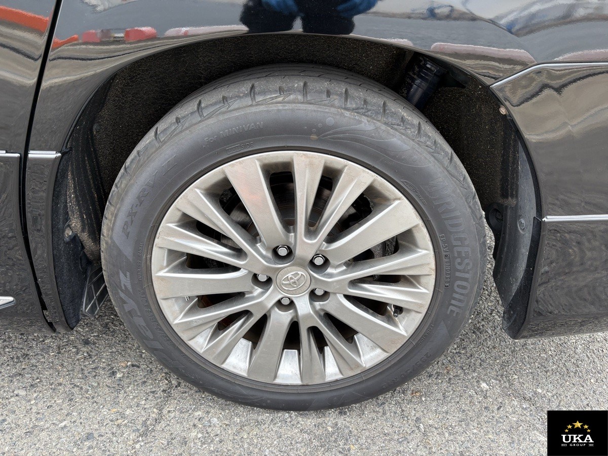 2012 Toyota Vellfire