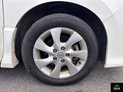 2013 Nissan Serena - Thumbnail