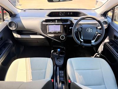 2018 Toyota Aqua - Thumbnail