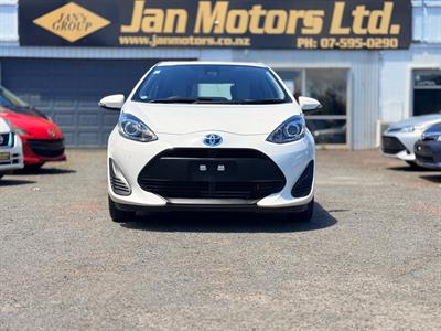 2018 Toyota Aqua - Thumbnail