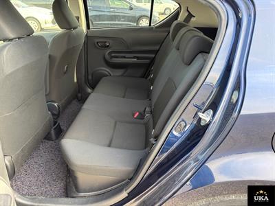 2017 Toyota Aqua - Thumbnail