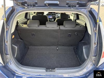 2017 Toyota Aqua - Thumbnail