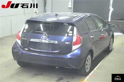 2017 Toyota Aqua - Thumbnail