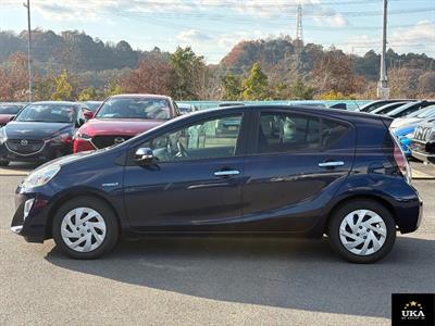 2017 Toyota Aqua - Thumbnail