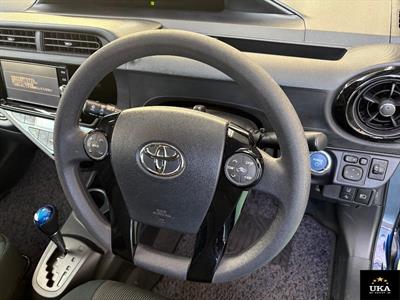 2017 Toyota Aqua - Thumbnail