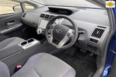 2013 Toyota Prius - Thumbnail