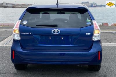 2013 Toyota Prius - Thumbnail