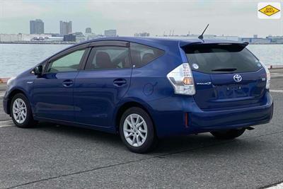 2013 Toyota Prius - Thumbnail