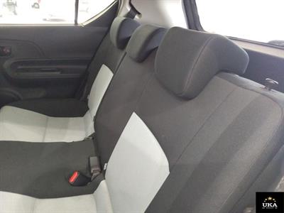2013 Toyota Aqua - Thumbnail