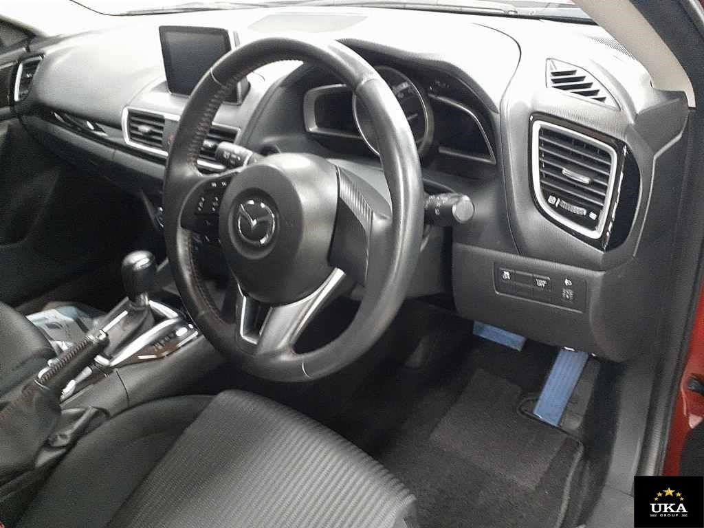 2014 Mazda Axela