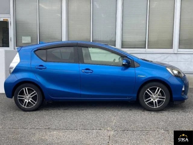 2013 Toyota Aqua
