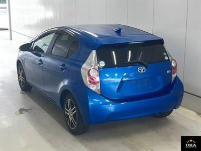 2013 Toyota Aqua - Thumbnail