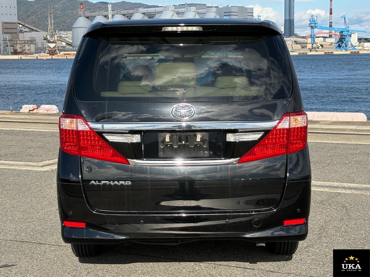 2014 Toyota Alphard