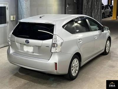 2013 Toyota Prius - Thumbnail