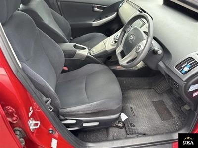 2013 Toyota Prius - Thumbnail
