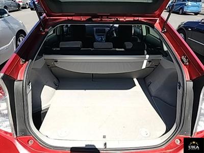 2013 Toyota Prius - Thumbnail