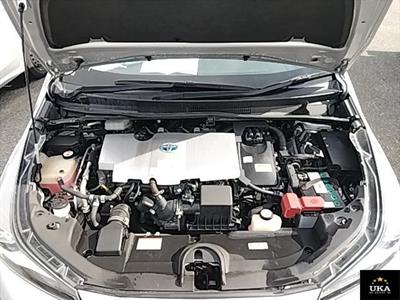 2019 Toyota Prius - Thumbnail