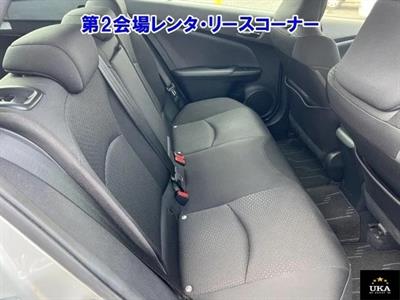2019 Toyota Prius - Thumbnail