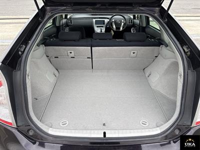 2013 Toyota Prius - Thumbnail