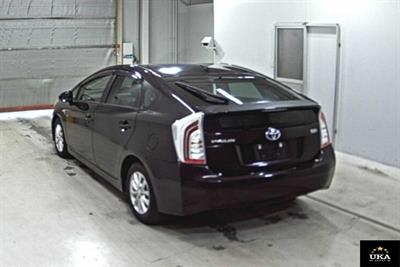 2013 Toyota Prius - Thumbnail