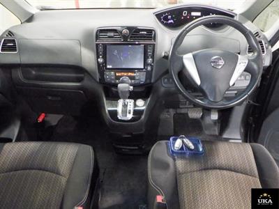 2015 Nissan Serena - Thumbnail