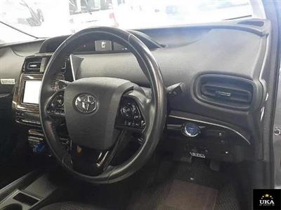 2020 Toyota Prius - Thumbnail