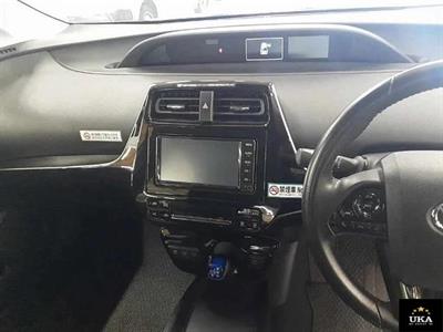 2020 Toyota Prius - Thumbnail