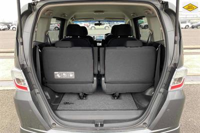 2012 Honda Freed - Thumbnail