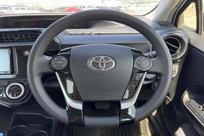2018 Toyota Aqua - Thumbnail