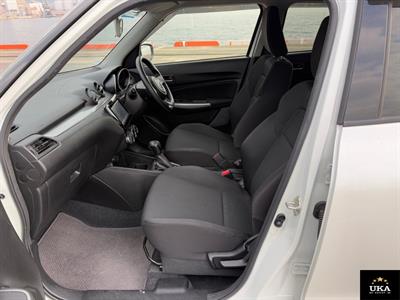 2017 Suzuki Swift - Thumbnail