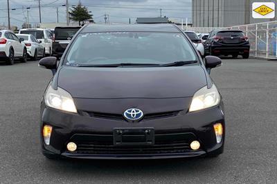 2012 Toyota Prius - Thumbnail