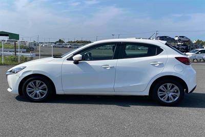 2020 Mazda 2 - Thumbnail