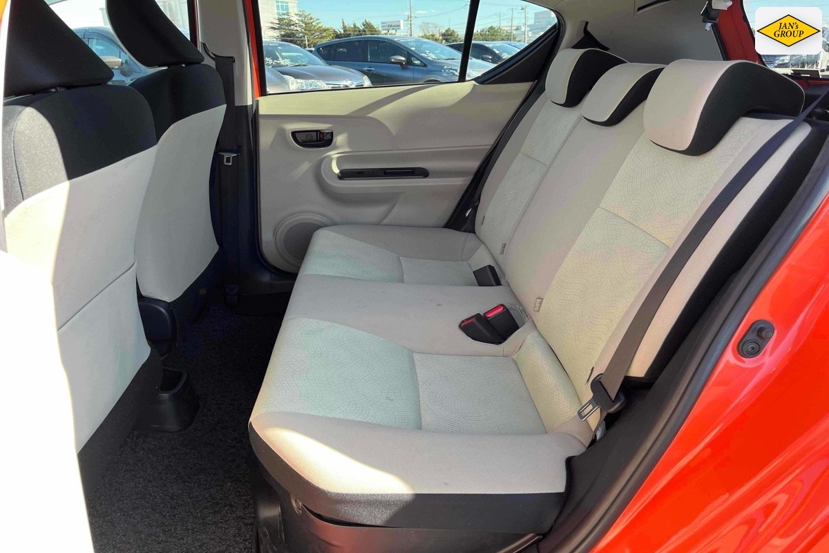 2013 Toyota Aqua