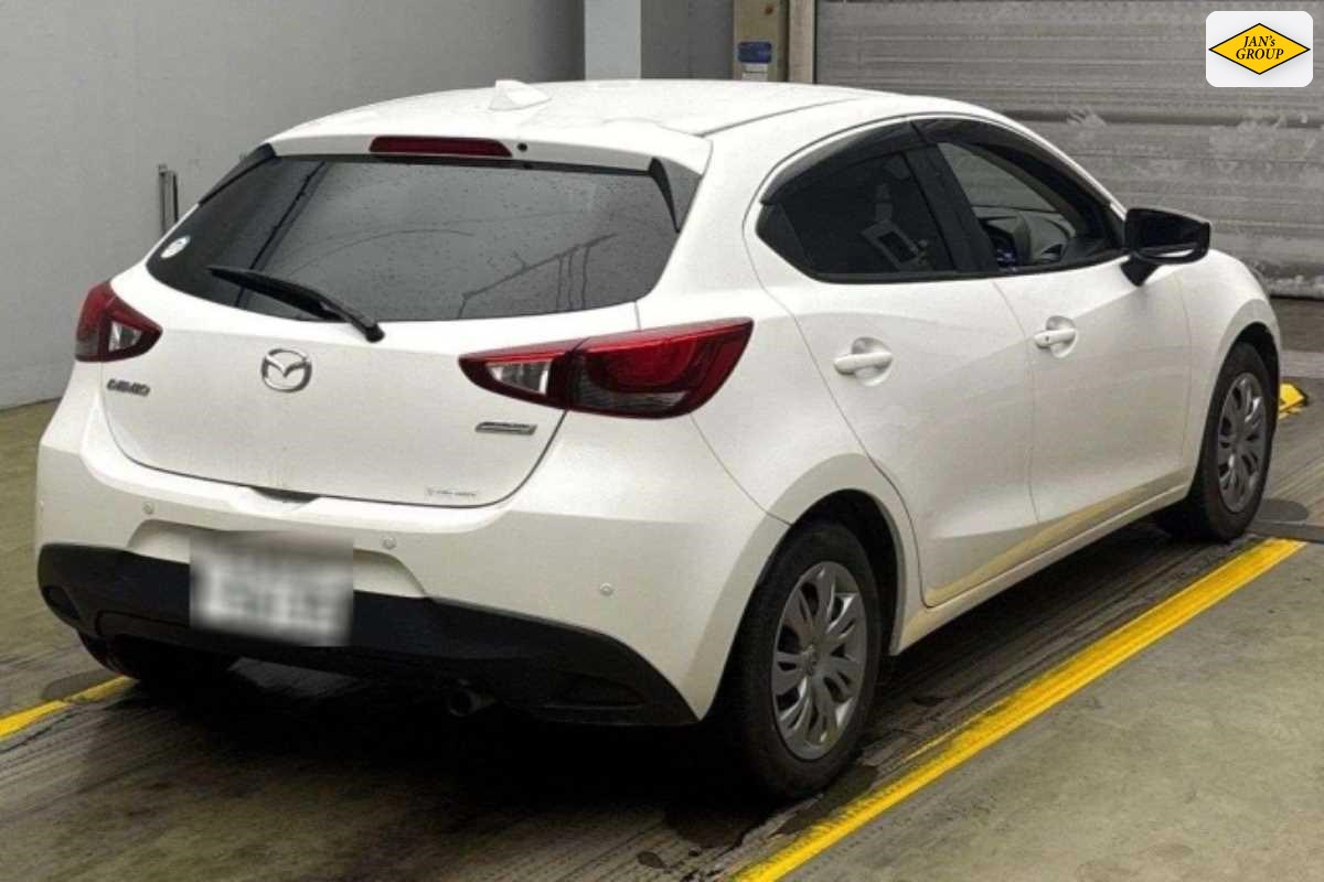 2019 Mazda Demio