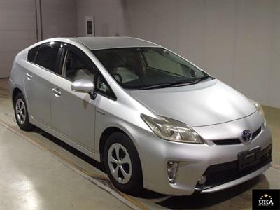 2013 Toyota Prius - Thumbnail