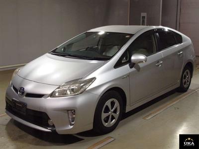 2013 Toyota Prius - Thumbnail