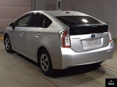 2013 Toyota Prius - Thumbnail