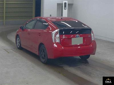 2014 Toyota Prius - Thumbnail