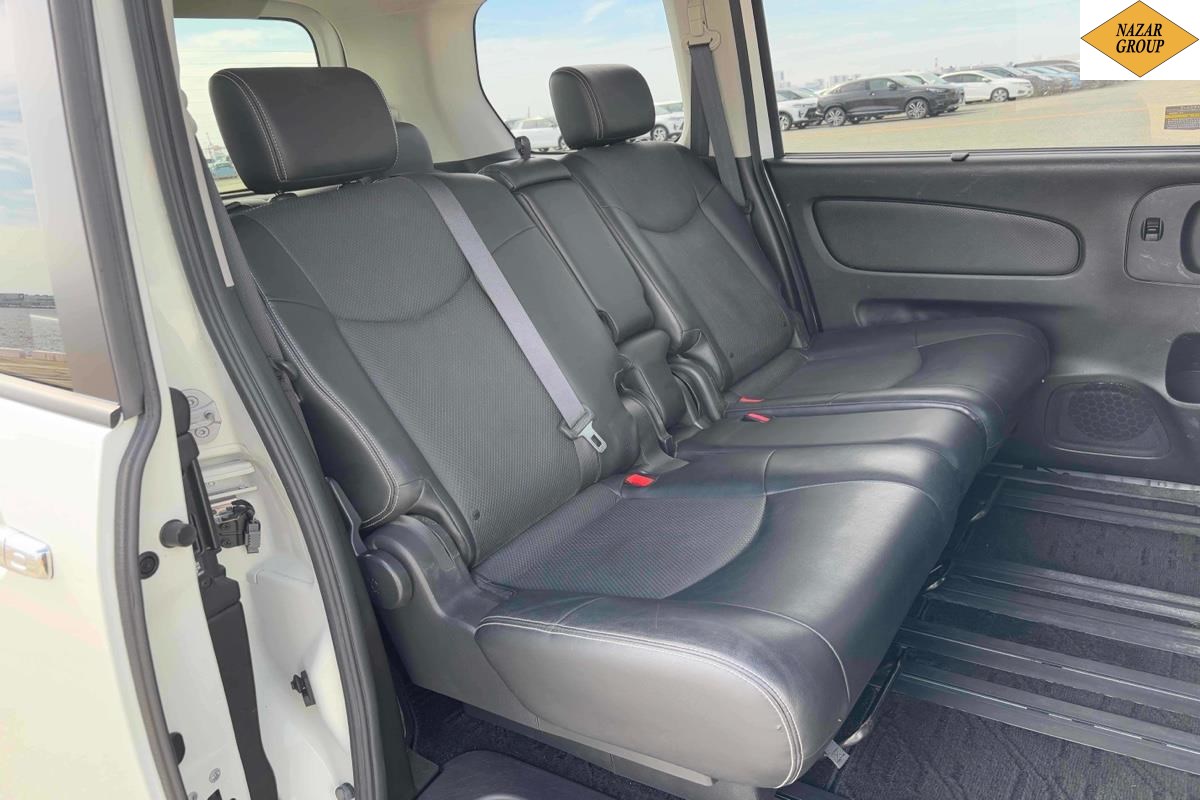 2015 Nissan Serena