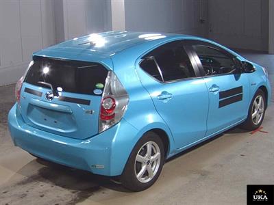 2012 Toyota Aqua - Thumbnail