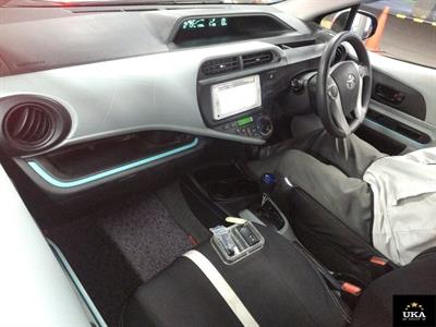 2012 Toyota Aqua - Thumbnail