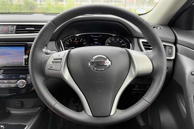 2015 Nissan X-Trail - Thumbnail