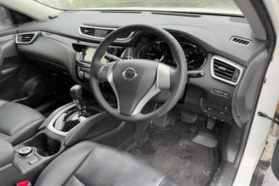 2015 Nissan X-Trail - Thumbnail