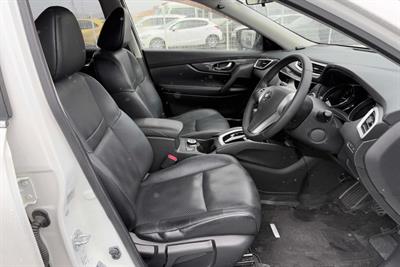 2015 Nissan X-Trail - Thumbnail
